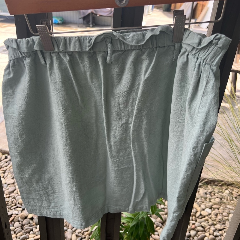 Hesperus size XL light green skirt - Picture 4 of 5